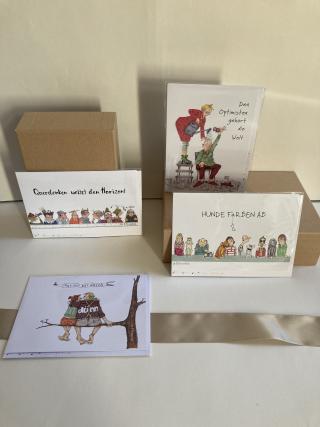 Diverse Grußkarten mit unterschiedlichen Motiven und Sprüchen. 
