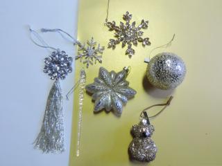 Weihnachtsschmuck_Gold2023