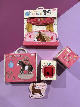Pony-Leine, Stapelspiel mit Perdemotiv, Zauberhandtuch mit Pferdemotiv, Fädelspiel Mein kleiner Ponyhof.