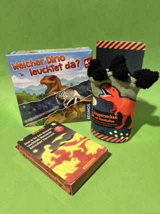 Spiel Welcher Dino leuchtet da? für Kinder ab 4 Jahren, Spiel Leucht-Dinosaurier, Stoppersocken mit Dinokrallen.
