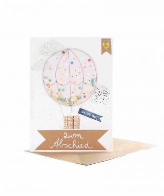 Riesenkarte mit Heißluftballon und der Aufschrift 
